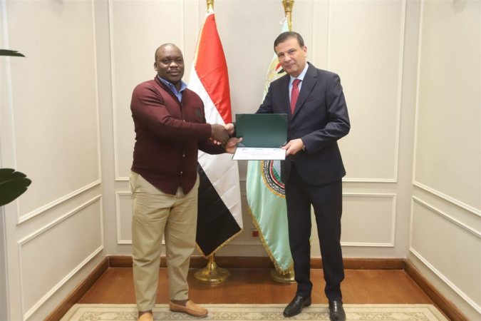 وزير الزراعة والوفد الأفريقي