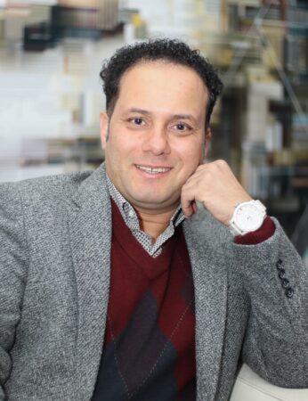 الناقد مدحت صفوت